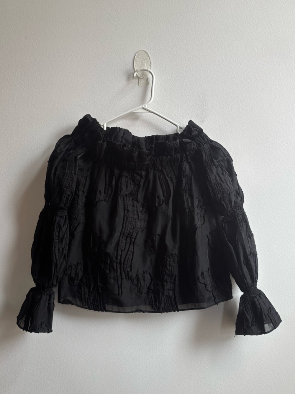 Alexis | Off Shoulder Ruffle Top‎ - Picture 3 of 5